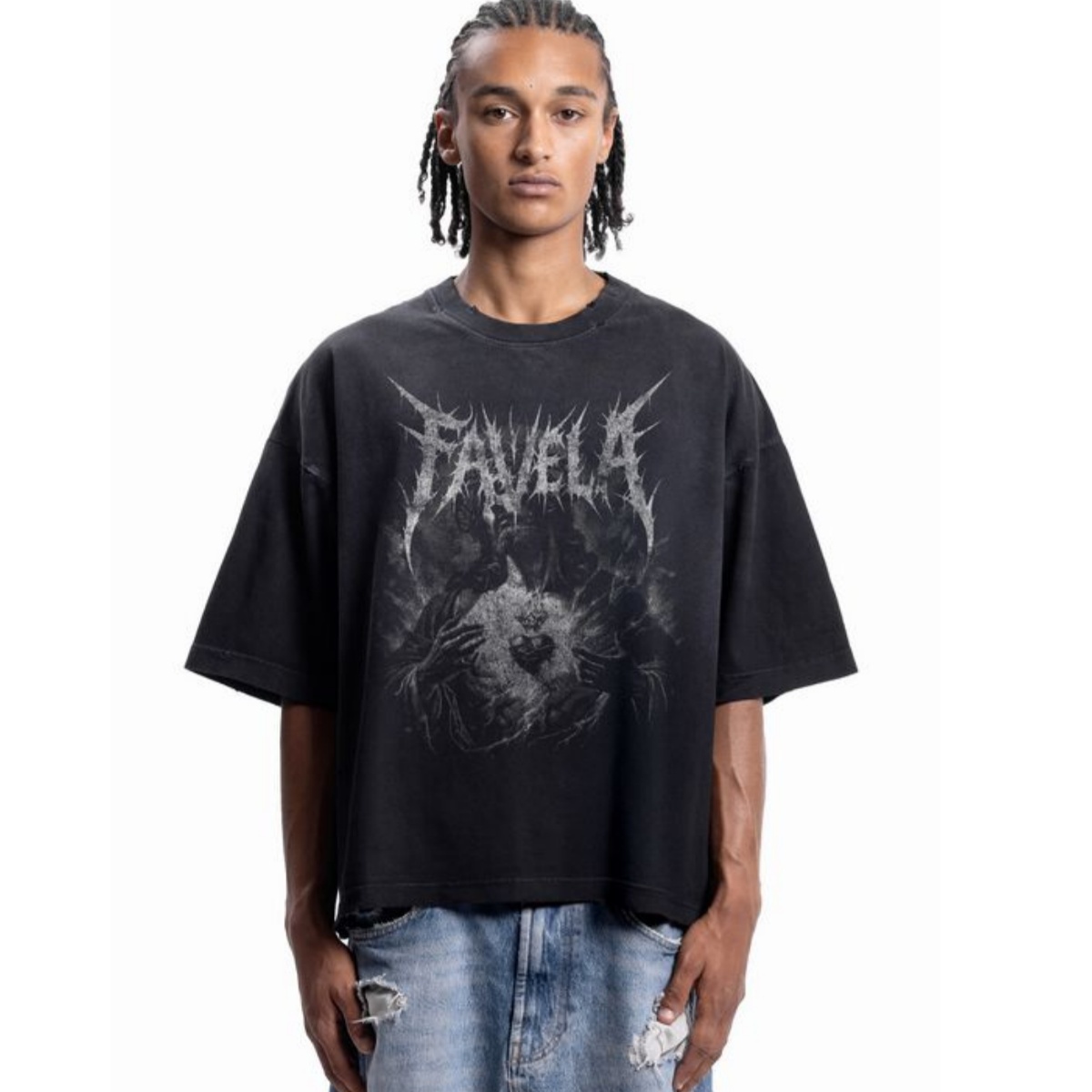 Sacred Heart Metal Font Street - Streetwear Brand Font 评论和价格